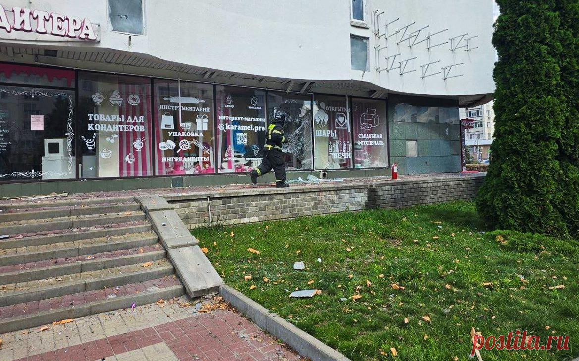Гладков сообщил о двух пострадавших при ударах БПЛА по магазину и машине. В Белгородской области в результате атаки БПЛА пострадали два мирных жителя, сообщил глава региона Вячеслав Гладков в телеграм-канале.