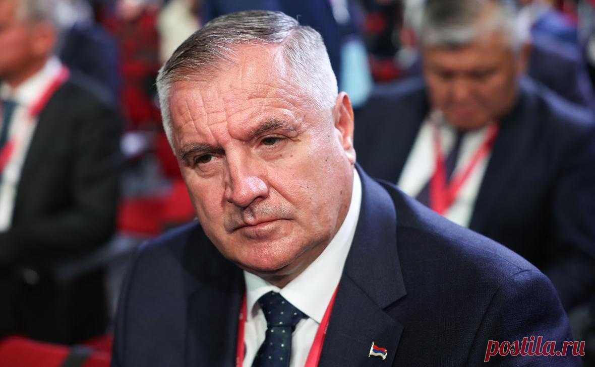 Премьер-министр Республики Сербской ушел в отставку. Радован Вишкович заявил, что в Республике Сербской сформируют новый кабинет, а сам он продолжит занимать важные посты после отставки