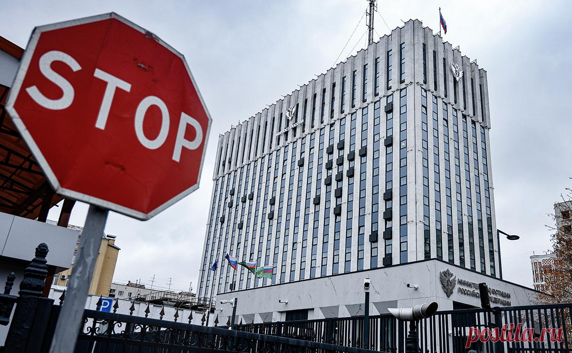 В России признали нежелательной организацией «Репортеров без границ». Генпрокуратура приняла решение о признании «Репортеров без границ» нежелательной в июле. Организация была основана в 1985 году и своей целью называет защиту прессы и журналистов, которых преследуют за выполнение своей работы