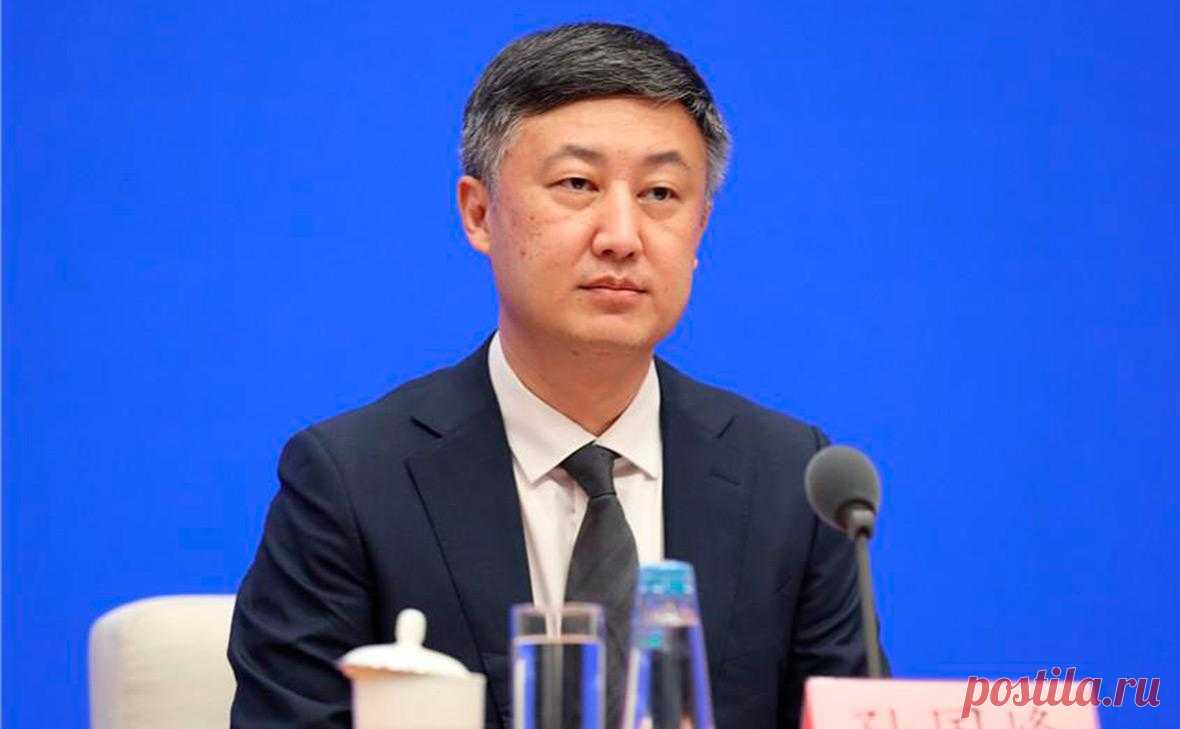 Бывшему топ-менеджеру ЦБ Китая дали 16 лет за разглашение гостайны. Обвинение считает, что экс-глава департамента денежно-кредитной политики Народного банка Китая почти 20 лет получал взятки в обмен на данные из регулятора. Антикоррупционная кампания в Китае затронула более 100 чиновников