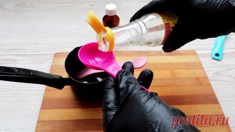 Вы не ПОВЕРИТЕ, но я делаю СУПЕР-КЛЕЙ за 20 рублей, который склеивает все НАМЕРТВО Друзья, в домашних условиях можно сделать супер-клей из самых доступных ингредиентов, он быстро сохнет, очень прочный, устойчив к воде и склеивает все: дерево, бумагу, пластик, картон, керамику и другое.✔Делитесь пожалуйста этим видео с друзьями, им тоже это пригодится!!!