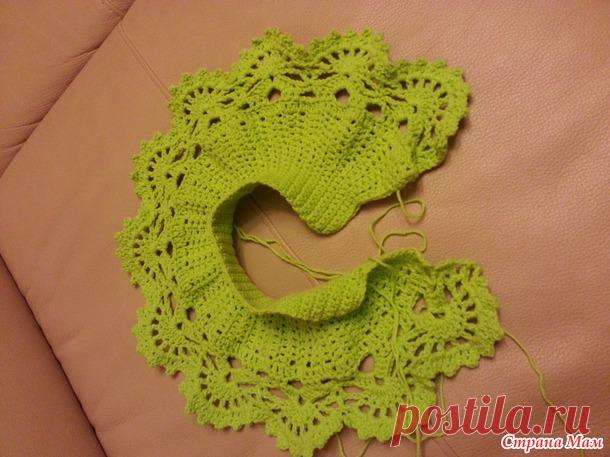 Шапочка и воротничок с клубничками - Страна Мам