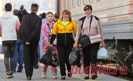 23-11-25--УКРАИНСКИЙ ИСХОД: 5 миллионов «ПЕРЕБЕЗЧИКОВ». Или РЕПАТРИАТОВ? - Хочешь быть русским — будь им.