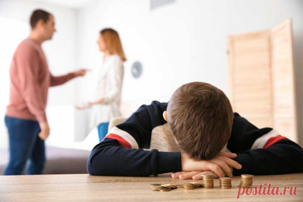 Отец ребенка не платит алименты: как взыскать неустойку по уплате алиментов? Как наказать неплательщика алиментов? Если родители несовершеннолетнего ребёнка в разводе или не заключали брак и проживают отдельно, то закон предусматривает участие родителя,...