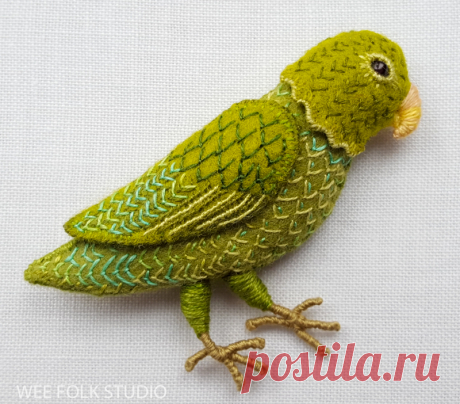 Bed Book peek – loro y oveja | SALLEY MAVOR