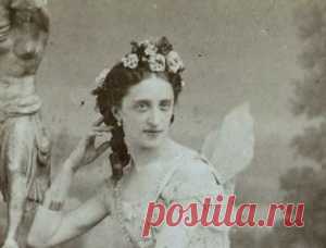 МАРФА - Издавна считалось, что девушка, носящая имя Марфа, простодушна и мила. Ей не свойственны хитрость и злоба, она приятна и легка в общении. Добродушная, готовая прийти на помощь, доброжелательная и нетребовательная - такова носительница имени Марфа. ...