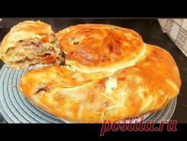 Нереально вкусный пирог! Все перемешали и в духовку! Просто и очень вкусно! Ингредиенты300мо молоко200мл тёплая вода1 ч. л соль, сахар1 ст. л дрожжи1 шт яйцо600-700гр мука+/-40гр растительное маслоНачинка1шт лук400гр мясо2 шт картофельсоль, Зира, кориандр, чёрный перец, паприка. ЗеленьСмазать сливочное масло 100грсверху смазать 1 шт яйцовыпекаем при 190° С 30-35...