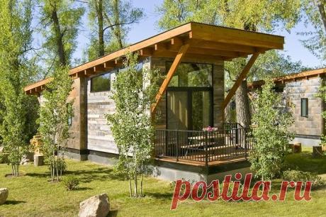 Комфортабельное жилье, которое можно взять с собой в отпуск Этот мобильный домик представляет собой удачное сочетание небольшой жилплощади и оптимальной организации пространства. На 37 квадратных метрах поместилось абсолютно все, что необходимо для полноценного пребывания в нем хозяев. Он хорош для дачи и даже для поездок - чуть больше обычной...