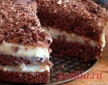 Торт "Черный принц"" на кефире. Готовим недорогой и очень вкусный торт для всей семьи!Это элементарный в приготовлении шоколадный торт. Сладкие и ароматные коржи прекрасно сочетаются со сметанным кремом, как по вкусу, так и по цвету. Испеките торт "Черный принц" для семейного чаепития, или для того, чтобы приятно...