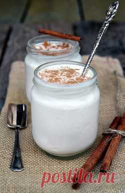 Домашний йогурт из топленого молока с корицей - кулинарный рецепт.