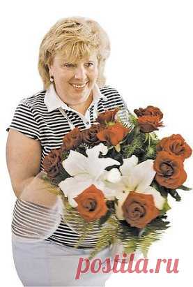 Пойду схожу за счастьем на базар.
А после в супермаркет, за удачей…
И что с того, что это не товар…
Я попрошу ещё любви — на сдачу… 
И взвесьте мне, пожалуйста, грамм сто,
Той совести, что с краю, полкой ниже Просрочена? Ну, ладно я потом,
Куплю в другом ларьке… 
А вижу-вижу:
По акции есть скидка для меня.
Давайте доброты, насколько хватит…
А есть у вас от злых людей броня?
Что-что? На это деньги жалко тратить?
А средство есть от жалости у вас?
Микстура от тоски,  сироп от скуки?
Продайте мне ещ