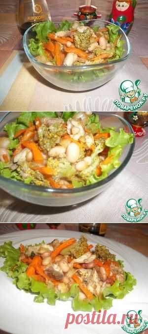 Салат из фасоли, овощей и копченой рыбы - кулинарный рецепт