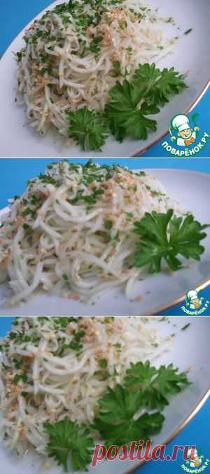 Салат из кольраби с кунжутом и свежим имбирём - кулинарный рецепт