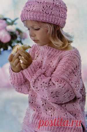 Рукодельница: Розовый пуловер и шапочка (спицы)