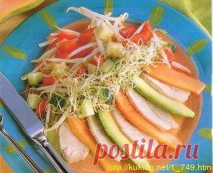 10 вариантов соусов к ужину. Забирайте на стену
  Сметана (15%) + пара долек чеснока+ измельченный укроп+соль и черный перец.
Все перемешиваем. Сметану больше 15% лучше не брать или немного развести густую сметану водой (молоком).
  Такой соус отлично подойдет к голубцам, драникам, овощным котлетам и печеному картофелю.