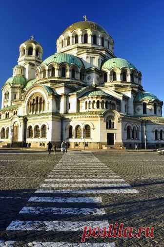 La cattedrale di Aleksandr Nevskij è una cattedrale ortodossa della Bulgaria, nella capitale della nazione, Sofia. In proceso a trova forti di conferenze in Bulgarya. ___________________________________________
#Russo_Turisto #Sofia #Bulgaria
Download — _______________________________ Болгарская православная церковь - церковь в Софии
Download video
Что больше всего любят дети?
Конечно же, мультики.
Именно в этом разделе мы собрали разнообразные зарубежные и отечественные мультфильмы.
Среди огр…