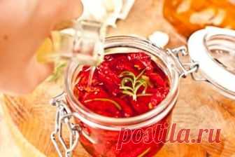 Как вялить томаты в электросушилке - рецепт с пошаговыми фото / Меню недели