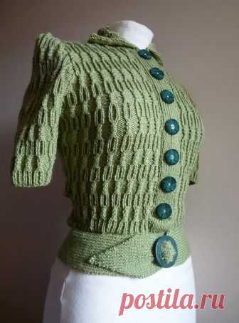 a 1940's jumper hand knitted from an original pattern. By style1940s on flickr.