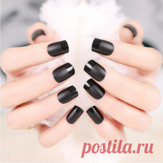 Вечерний маникюр в домашних условиях: идеи, подсказки, особенности Вечерний маникюр - не менее важная деталь образа, чем платье, туфли и прическа. Каждая девушка знает, что бывают моменты, когда красивые руки попадают в центр внимания, и никак нельзя допустить, чтобы они выглядели неидеально.Если вы собираетесь на романтическое свидание, семейный ужин, встречу с партнерами или другое важное мероприятие, продумайте образ заранее.Главные правилаПервая заповедь стильной женщи...