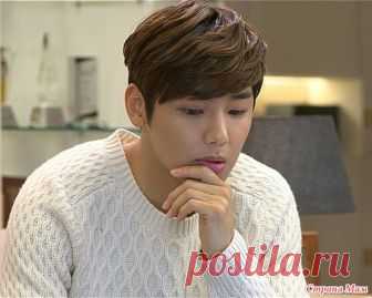 Джемпер для мальчика рельефным узором Доброго всем времени суток. Меня зовут Наташа, ко мне на Ты. Опрос в Стране Мам: Свитер в школу для мальчика. Свяжем? Будем вязать своим мальчишкам для школы?