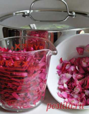 МЕД ИЗ РОЗ И ЕГО ЦЕЛЕБНАЯ СИЛА. 
А слышали про целебный мед из роз? Это не только прекрасное косметическое средство, но и оздоровительное! Кстати, он еще очень вкусный и ароматный! Исключительные целебные свойства меда из роз давно …