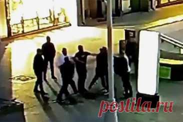 Росгвардия показала видео произошедшей драки со стрельбой у ресторана