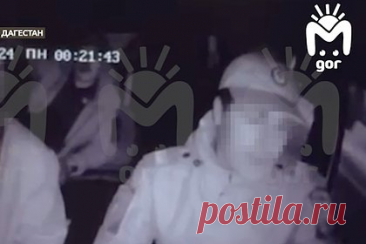 Нападение подростка с ножом на полицейского в российском регионе попало на видео