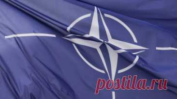 Столтенберг: страны НАТО должны в приоритетном порядке вооружать Украину. Страны — участницы Североатлантического альянса должны в приоритетном порядке передавать вооружение Украине. Читать далее