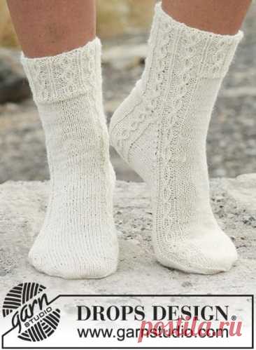 Белые носки спицами – подборка описаний из 11 моделей | TatuchkaClub.ru