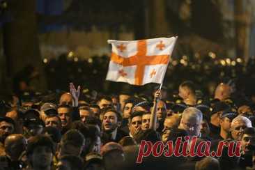 В Грузии заявили о планах митингующих штурмом взять дом правительства