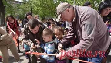 Марат Хуснуллин рассказал о потенциале свободной экономической зоны в новых регионах. Вице-премьер РФ Марат Хуснуллин посетил Мариуполь и проверил ход восстановления жилья и социально значимых объектов в городе. Об этом сообщил Тelegram-канал правительства. Зампред правительства проверил, как идет восстановление больницы ...