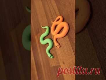 Homemade snakes - antistress crafts made of plasticine