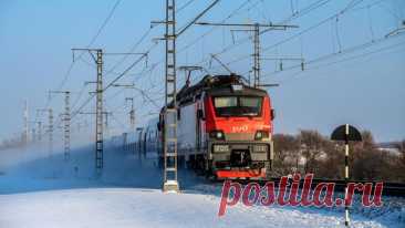 В Свердловской области семь поездов задержали из-за непогоды