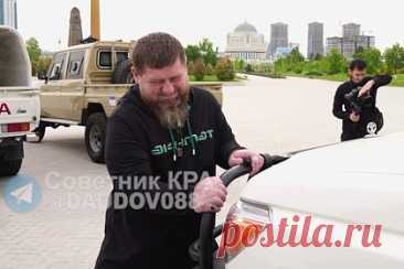 Кадыров потянул на себя внедорожник и попал на видео