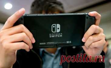 Nintendo назвала сроки анонса новой флагманской консоли вместо Switch. Японская корпорация Nintendo намерена до конца этого финансового года анонсировать консоль, которая станет преемницей Nintendo Switch, сообщил на странице компании в X ее президент Сюнтаро Фурукава.
