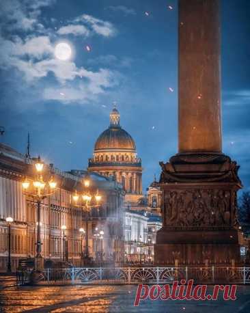 Dvortsovaya Square and St. Isaak Cathedral. St. Petersburg