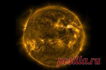 Ученые зафиксировали одну из мощнейших за 25 лет вспышку на Солнце