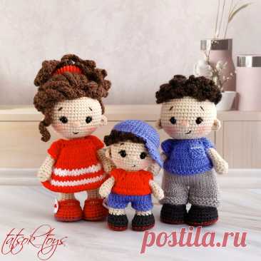 PDF Семья крючком. FREE crochet pattern; Аmigurumi toy patterns. Амигуруми схемы и описания на русском. Вязаные игрушки и поделки своими руками #amimore - кукольная семья из обычной пряжи, маленькая куколка, куклы.