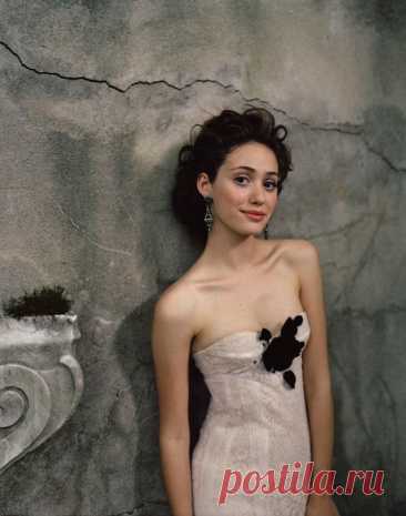 Эмми Россум (Emmy Rossum) в фотосессии Николаса Самартиса (Nicholas Samartis) (2004)