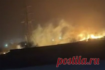 Появились кадры пожара в микрорайоне в Улан-Удэ
