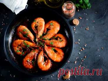 Тигровые креветки, жаренные в томатном соусе — рецепт с фото пошагово