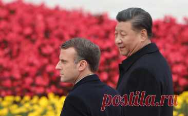 Reuters узнал «сентиментальный» план Макрона по давлению на Си Цзиньпина. Макрон отвезет лидера КНР на малую родину своих предков по материнской линии во французских горах. Эксперты отметили, что это место важно для лидера Франции с детства, но вряд ли это «доведет Си до слез и приведет к компромиссам»