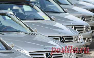 Россиянин в Чехии попытался продать в Россию Mercedes и попал под суд. Суд в чешском городе Теплице оштрафовал гражданина России Владимира Лихутина на 300 тыс.