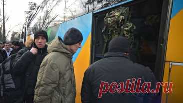 На Украине завели более 11 тысяч уголовных дел за уклонение от призыва