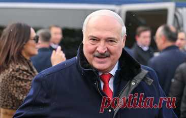 Лукашенко заявил, что парад в Москве организовали &quot;умно, тонко и в точку&quot;. Президент Белоруссии отметил, что &quot;это был парад, не совсем похожий на те парады, которые были&quot;
