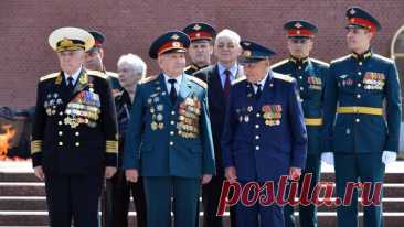 В Петербурге на счета ветеранов перечислили выплаты к Дню Победы