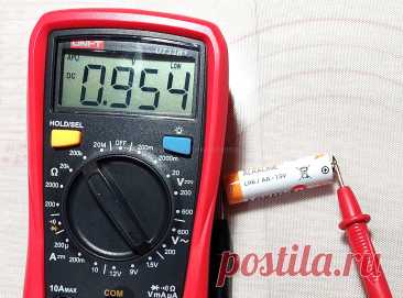 Мультиметр с функцией проверки батареек