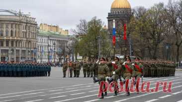 В Петербурге на День Победы состоятся военный парад и салют