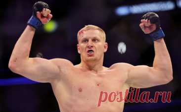 UFC анонсировал бой лучших российских тяжеловесов без их согласия. UFC накануне сообщил, что бой Сергея Павловича и Александра Волкова будет одним из главных на турнире в Саудовской Аравии 22 июня. В командах россиян, сообщили, что ни одна сторона не давала согласия на этот поединок