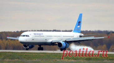 Росавиация: Airbus A321 благополучно сел в аэропорту Шереметьево. Подавший сигнал тревоги Airbus A321 благополучно сел в аэропорту Шереметьево. Читать далее